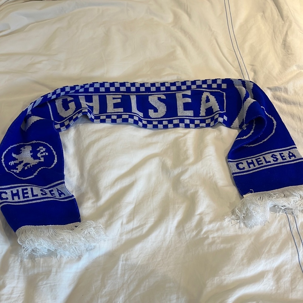 Chelsea scarf from London